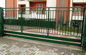 realizzazione cancelli in ferra fabbro a roma