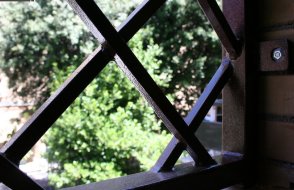 realizzazione grate per finestre fabbro a roma